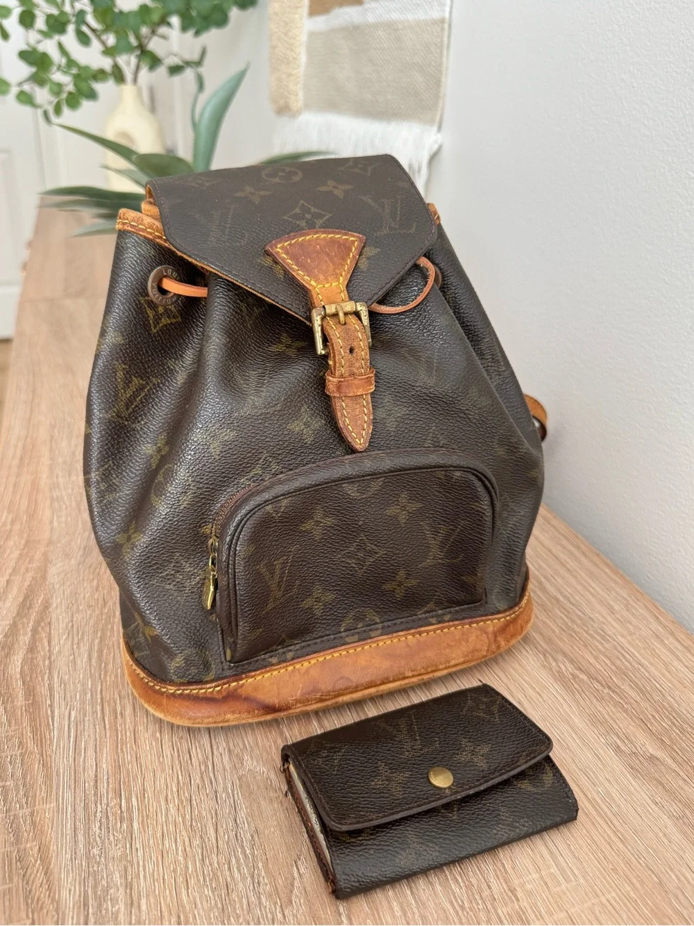 ✅AUTHENTIC✅LOUIS VUITTON MONTSOURIS PM